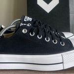 Converse Chuck Taylor All Star Lift Ox Black / White Women's Shoe Size 7.5 Photo 0