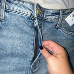 Kut From The Kloth NWT  Indigo/Medium Wash, High-Rise Taylor Denim Shorts SIZE 10 Photo 5