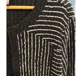 Chico's  Black White TRAVELERS COLLECTION Cardigan Jacket Lightweight Sz 1 MEDIUM Photo 2