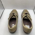 Clarks  showstopper womens 9.5 slip on straps tan leather Grandma Flat Photo 5