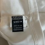 SheIn  Cropped Crewneck Long Sleeve TShirt White Size Large (8/10) Photo 2