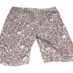 Adidas  Gray & White Reef Print Golf Shorts Performance Casual Size 10 | EUC Photo 7