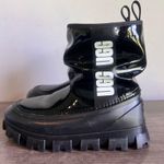 UGG  Classic Brella Mini Women's Water Repellant Boot Size 6 SKU#243051 Photo 2