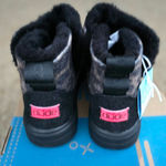 Hey Dude NWT Hey Dudes Mel Leo Black Lepoard Print Boots Youth 4 Ladies 5 Fur Liner snow Photo 3