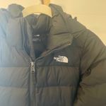 The North Face  Womens Black Hooded Down Minoqua Parka Puffer Coat Jacket Long S Photo 1