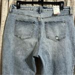 Wonderly Curvy Vintage Straight Cropped Jeans Photo 9