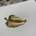 Pretty Women’s Costume Brooch Pin Gold Tone Leaf Photo 10
