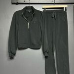 Evereve  x Love Squad Sweat Set size small Photo 4