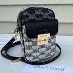Michael Kors Black Multi Phone Crossbody Sloan SM Top Zip Front Pocket Photo 2