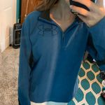 Under Armour Sweatshirt Photo 4