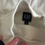 Gap Sweatshirt Photo 1