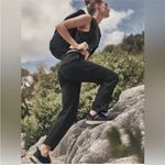 Athleta  Trekkie Hike Pants size 6 Black Photo 1