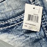 Soundgirl  Women’s Short Denim Embellished Pockets Shorts Sz 1 Photo 3