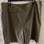 Tilley of Canada Khaki Green Textured Mini Skort sz 16 waist =39" EUC Photo 0
