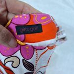 Orange and Red A Photo 6