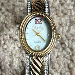 Peck & Peck  women’s vintage‎ two tone bangle bracelet watch Photo 1