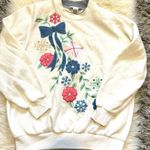 Alfred Dunner Vintage White Floral Embroidered Sweatshirt Photo 0