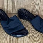 Comfort Plus by Predictions  black sandals
Women’s size 8 W Photo 0