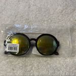 joe's jeans Joe’s Jeans Round Sunglasses NWT Photo 2