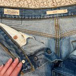 Levi's Levi’s Wedgie Fit Shorts Photo 2