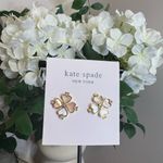 Kate Spade  • MOTHER OF PEARL CLOVER • STUD EARRINGS Photo 3
