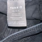 Torrid  cargo pants sz 24 cropped navy blue Photo 3