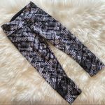 Donna Karan  Active cropped Leggings Pants pattern black‎ white women’s Small Photo 0