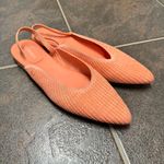 Vivaia Iris Pointed Photo 2