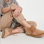 UGG Neumel Cozy Lace Up Fluffy Ankle Chukka Boots in Chestnut Size 9 Photo 2
