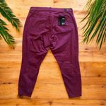 Kut From The Kloth Donna Ankle Skinny Jeans - Size 16W - Burgundy Photo 5