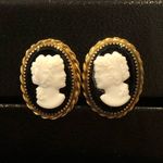 Frame 12K Victorian Black and White Lady Cameo Earrings With Gold and Backings Photo 5