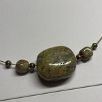Women’s Green Natural Stone Pendant / Green Cord Costume Necklace Magnetic Clasp Photo 11
