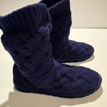 UGG   Isla Navy Cable Knit  suede Women's Boots size 6 Photo 0