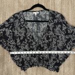 Amuse Society  Longsleeve Cropped Deep V-Neck Beach Summer Floral Women Top Small Photo 2