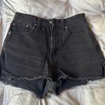 Abercrombie & Fitch Abercrombie Curve Love High Rise Mom Short Photo 3