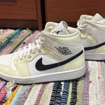 Nike Women’s  Jordan 1 Mid Photo 0