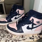 Nike Jordan Air Jordan 1 Retro High OG Crimson Tint Photo 2