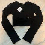 Adika Long Sleeve Photo 0