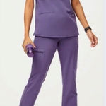 FIGS  Casma Top/Zamora Jogger Scrub Set in Amethyst Purple Size XS/S Gently Used Photo 0