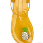 Katy Perry  Pineapple Jelly Sandals Photo 2