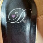 Heart in D Beige and Black Women's Laced 5” Heels Size 8 Photo 4