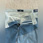 Hollister NWT ULTRA HIGH-RISE MOM SHORT 3" patch Jean shorts size 35 Photo 1