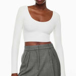 Aritzia ✨Babaton Sculpt Knit Scoopneck White Longsleeve Sz Small Top✨ Photo 0