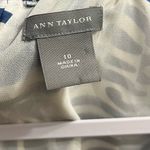 Ann Taylor  100% silk Patterned sleeveless Blouse Photo 4