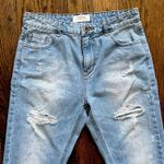 Stradivarius  Distressed Mom‎ Jeans High Waist Ripped Denim Light Wash Size 02 Photo 10