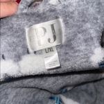 PJ Essentials Winter Sheep in Scarves and Hats Fuzzy Bathrobe 🐑🧣❄️ Gray Size undefined Photo 5