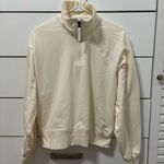 The North Face  1/4 Zip Pullover Photo 1