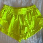 Lululemon  Hotty Hot 2.5" Shorts Low-Rise Photo 1