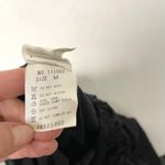 Moyuru Cropped Parachute Pull Photo 10