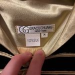 Elegant Black and Gold Women's Blazer with Floral Embroidery Photo 4